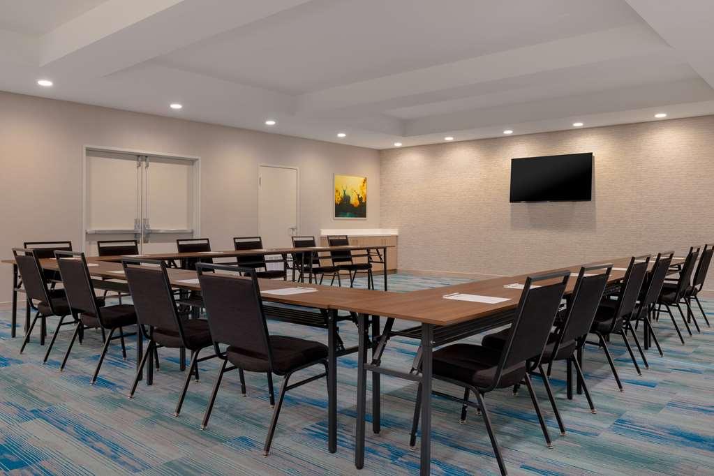 Home2 Suites By Hilton בראונווד מתקנים תמונה