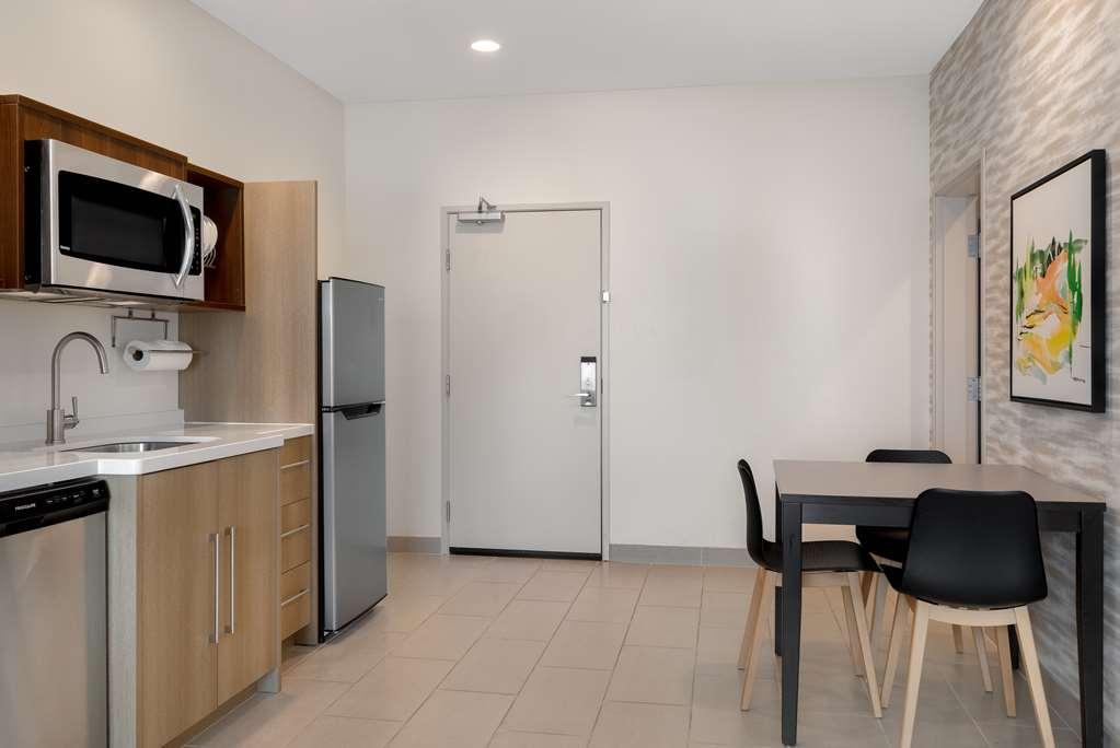 Home2 Suites By Hilton בראונווד חדר תמונה